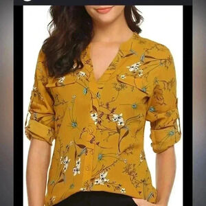 SOTEER BUTTON DOWN DARK FLORAL BLOUSE SIZE MEDIUM